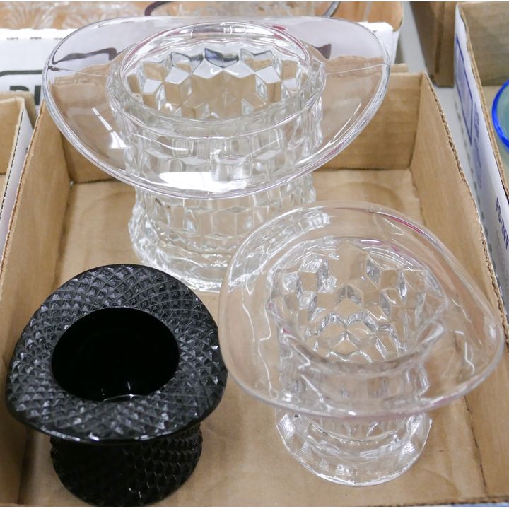 Box 3pc Glass Hat Vases
