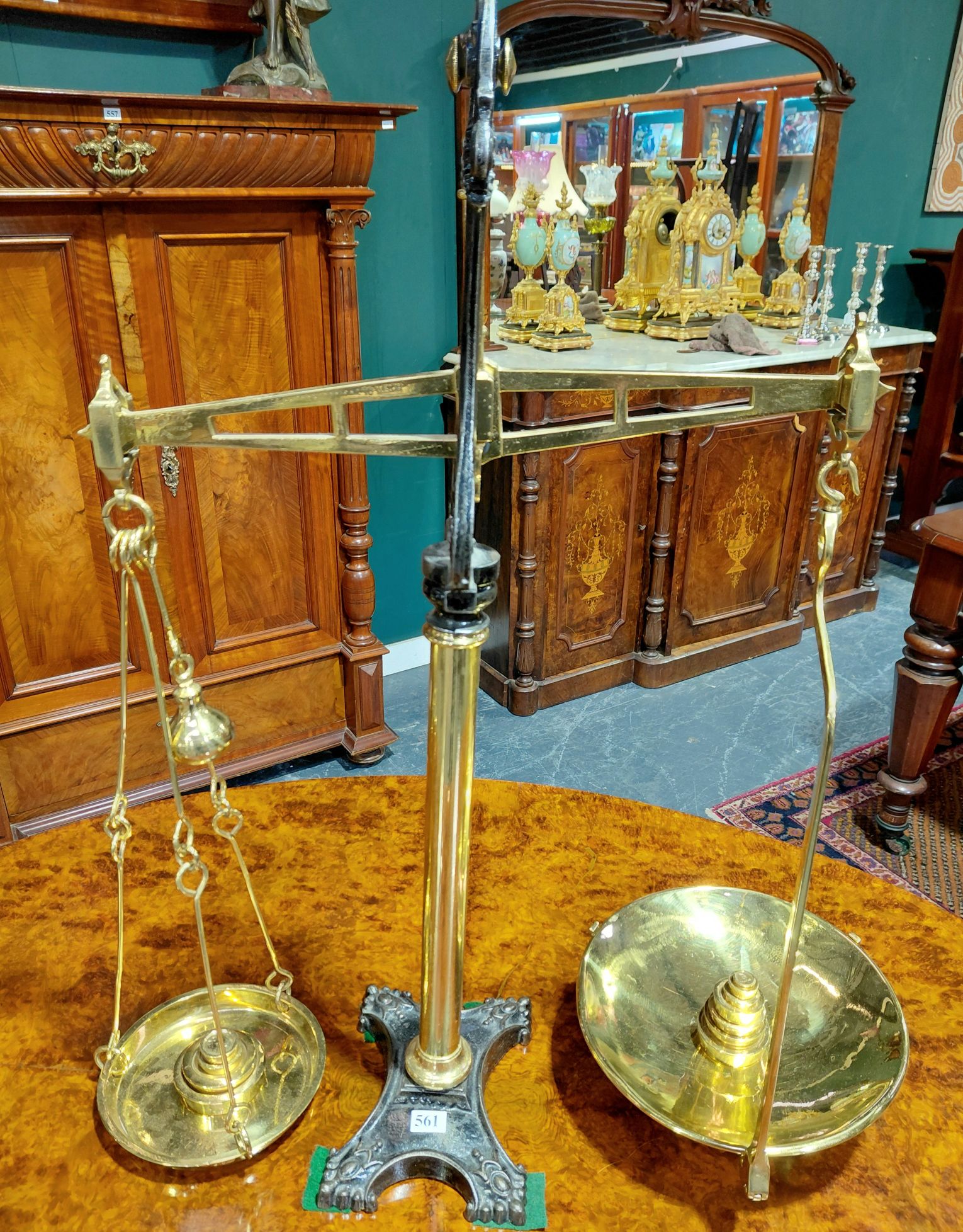 SUPURB AVERY BALANCE SCALES