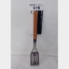 SS GRILL TURNER WITH BOTTLE OPENER - BAMBOO HANDLE - 010389