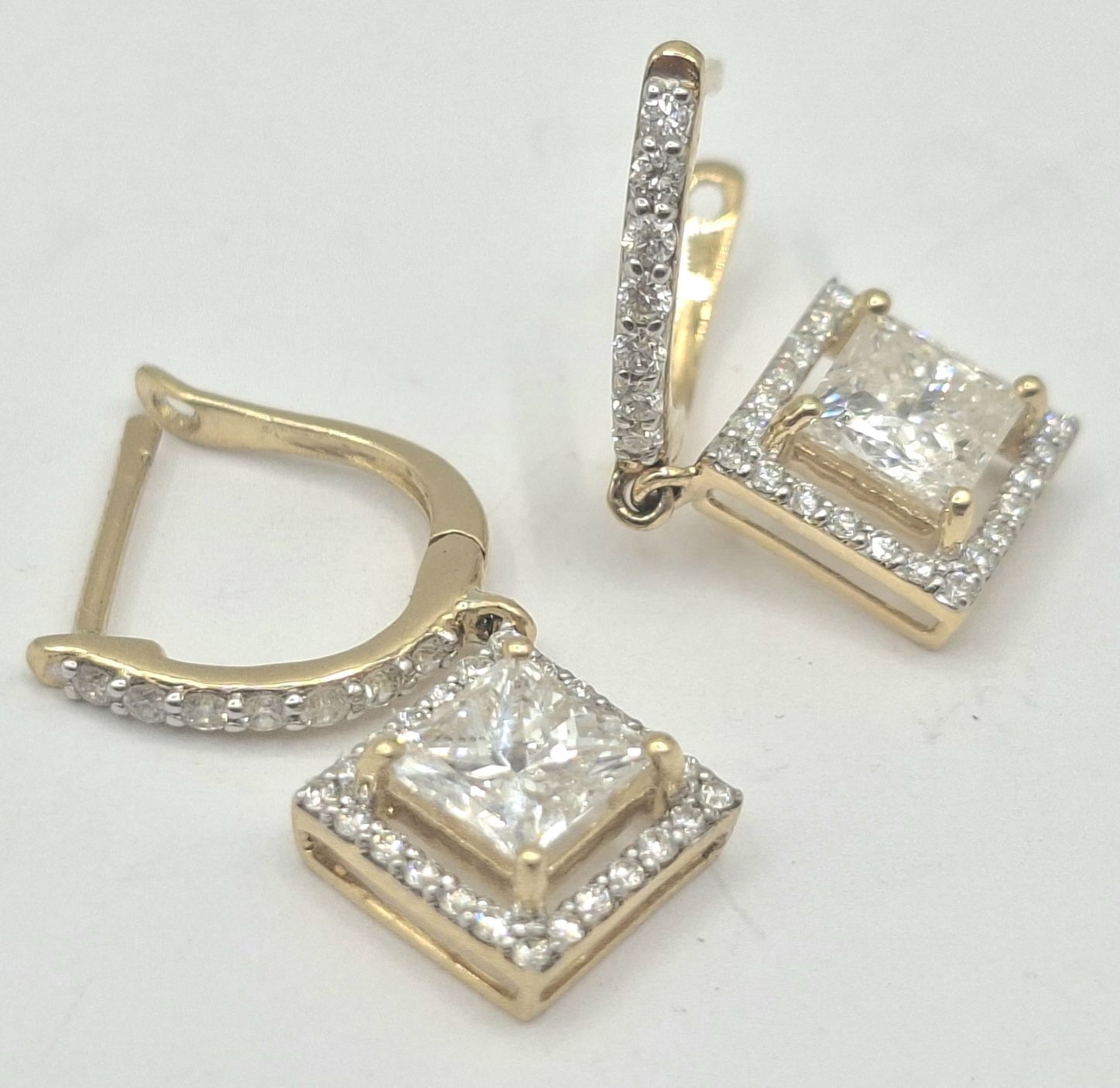 14k Yellow Gold Diamond Earrings