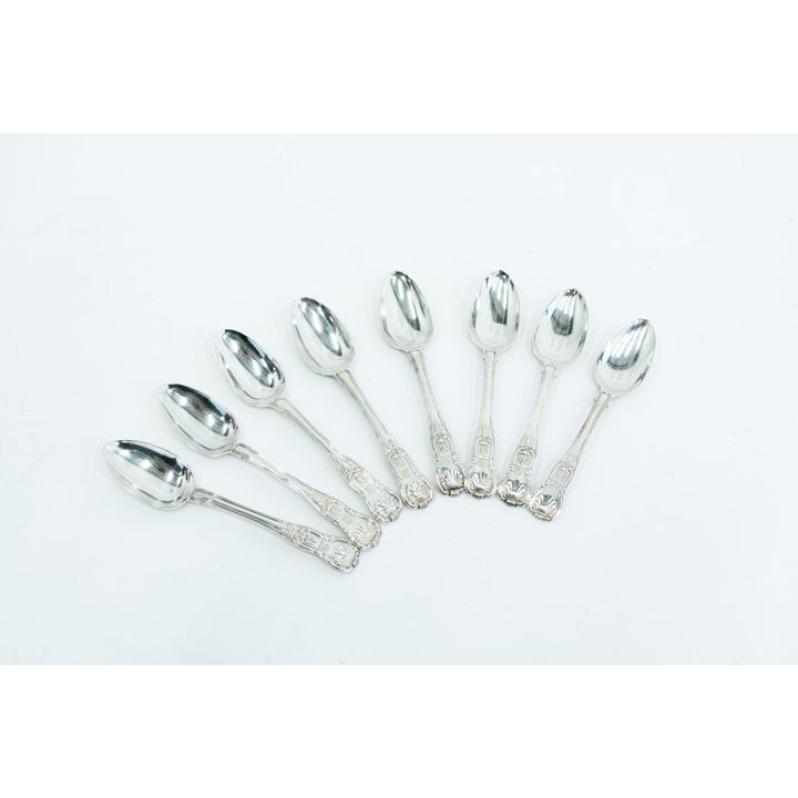 Eight silver Kings pattern dessert spoons