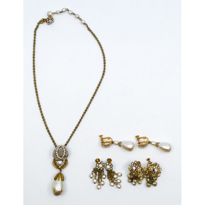 Box Miriam Haskell Costume Jewelry