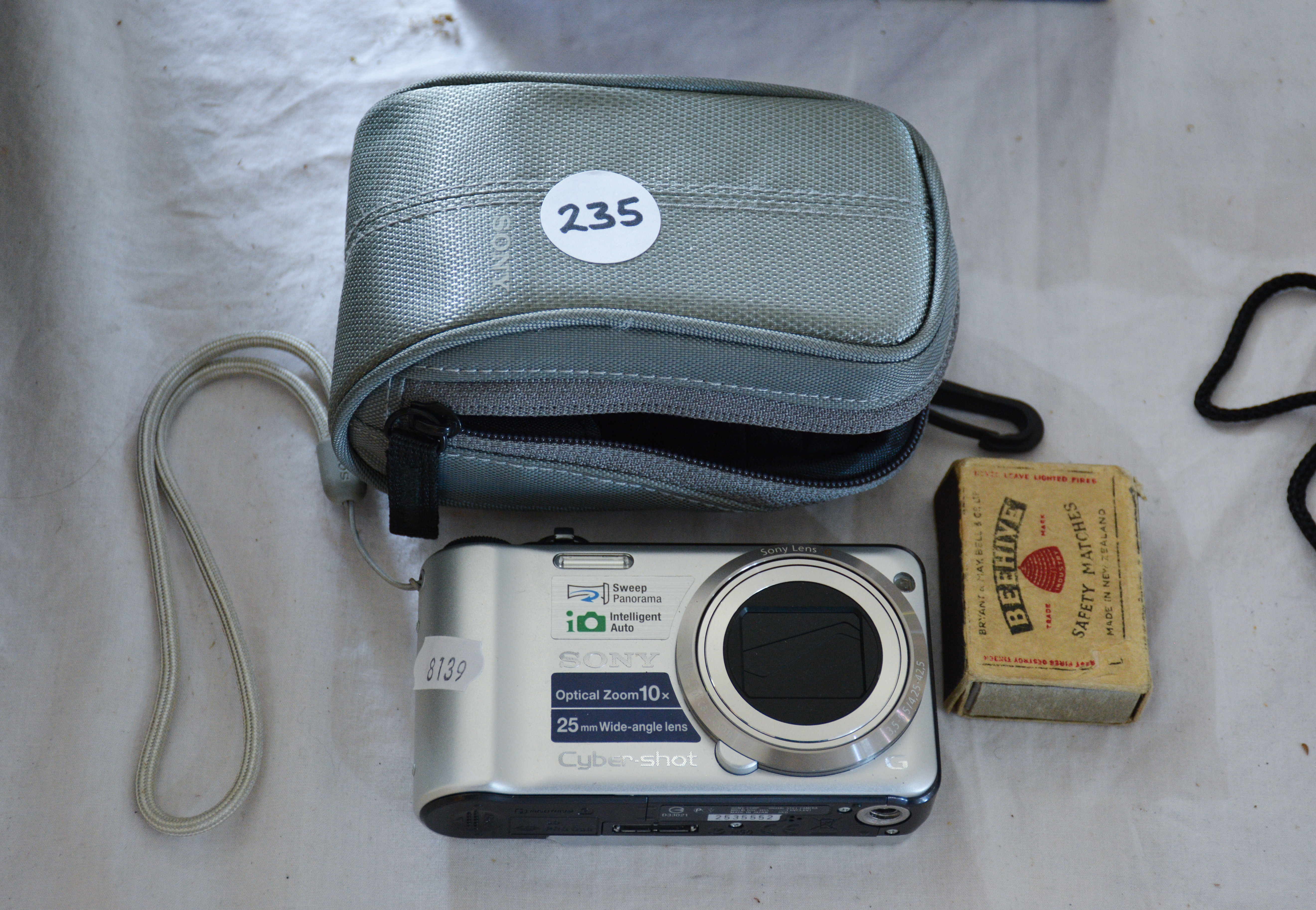 Sony Cyber-shot 14.1MP Camera — sold at auction in New Zealand for $35