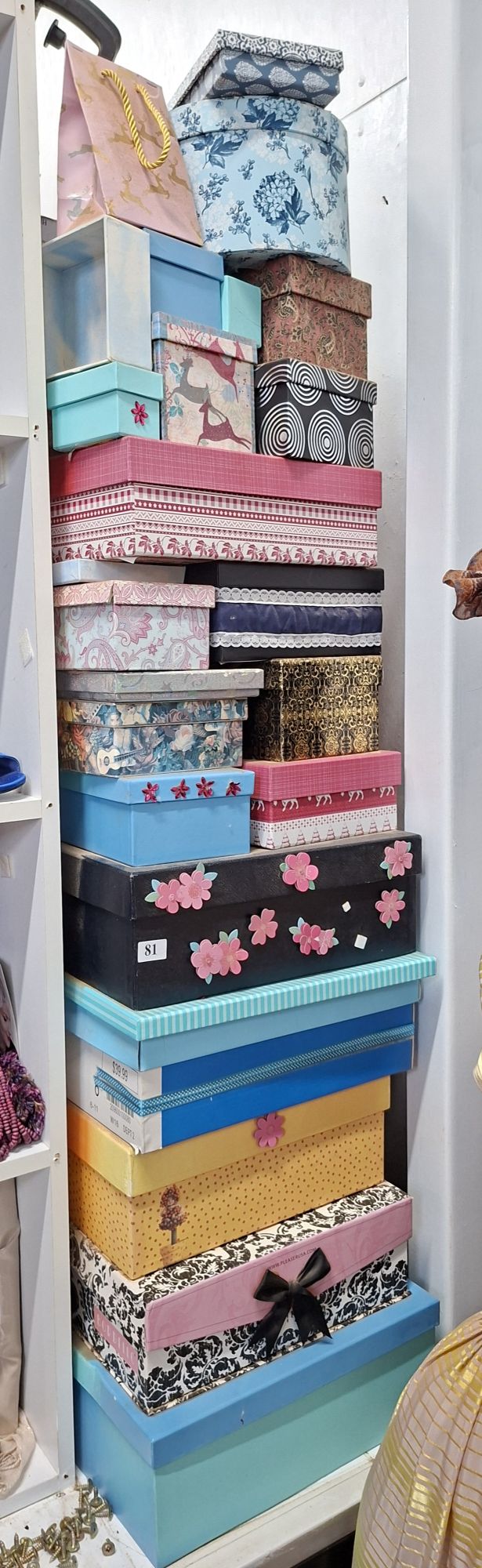 GIFT BOXES