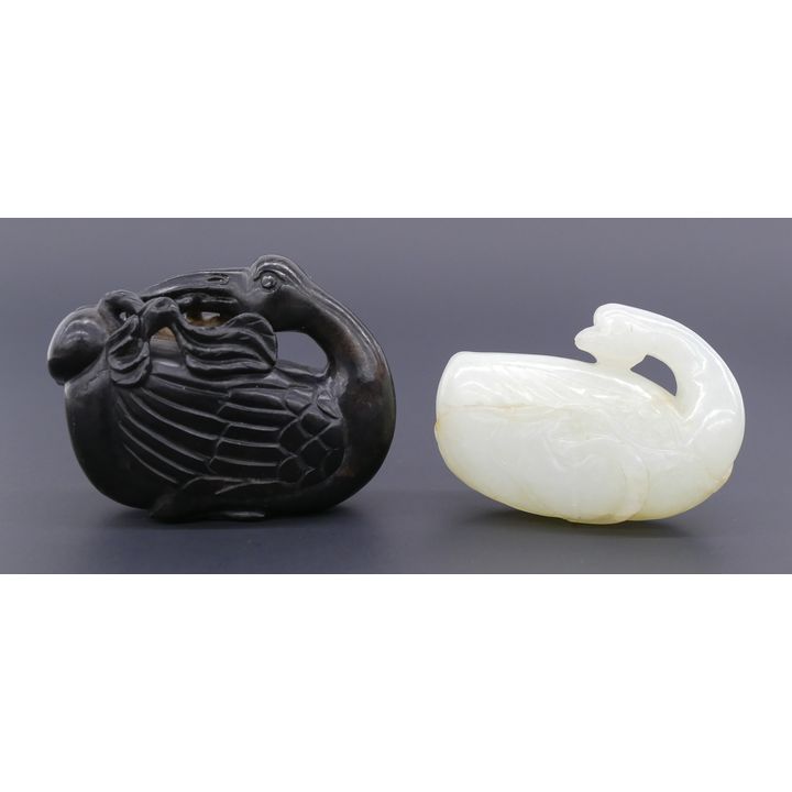 2pc Chinese Qing Jade Crane & Goose Pebbles