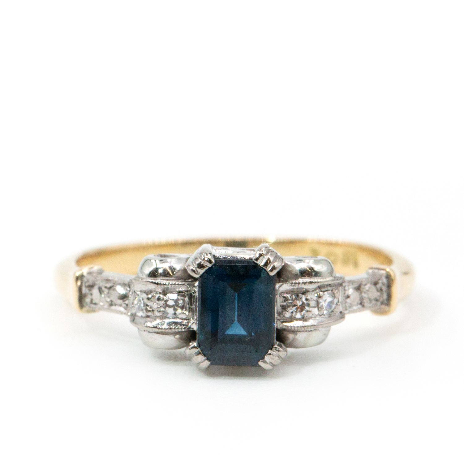 Sapphire & Diamond 18ct Gold Ring