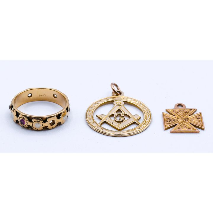 Box Old 9k Charms and 14k Ring - 6.9 grams TW
