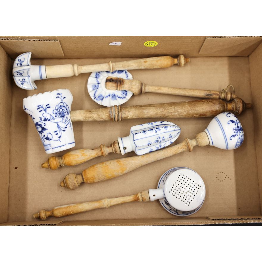 Box 6pc Antique Blue Onion Kitchen Utensils