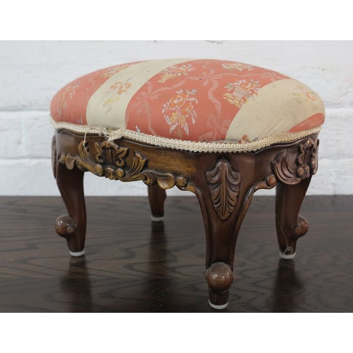FOOT STOOL