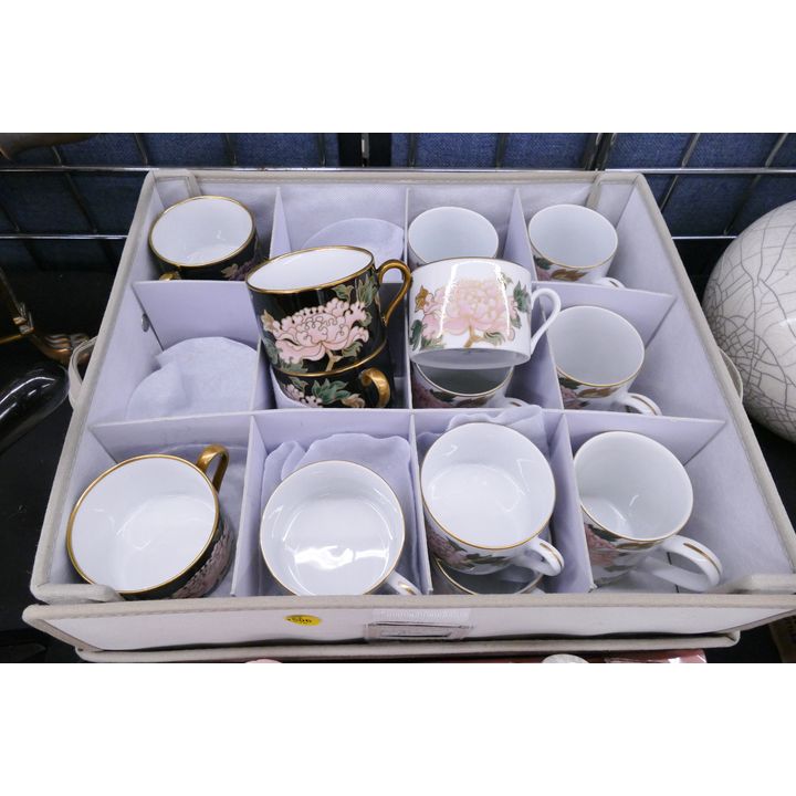 Box 18pc Fitz & Floyd Cloisonne Pattern Cups & Mugs