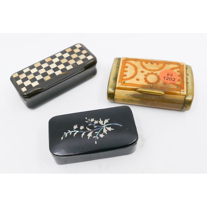 3pc Antique Carved Horn & Lacquer Snuff Boxes- 3'' to 3.5''