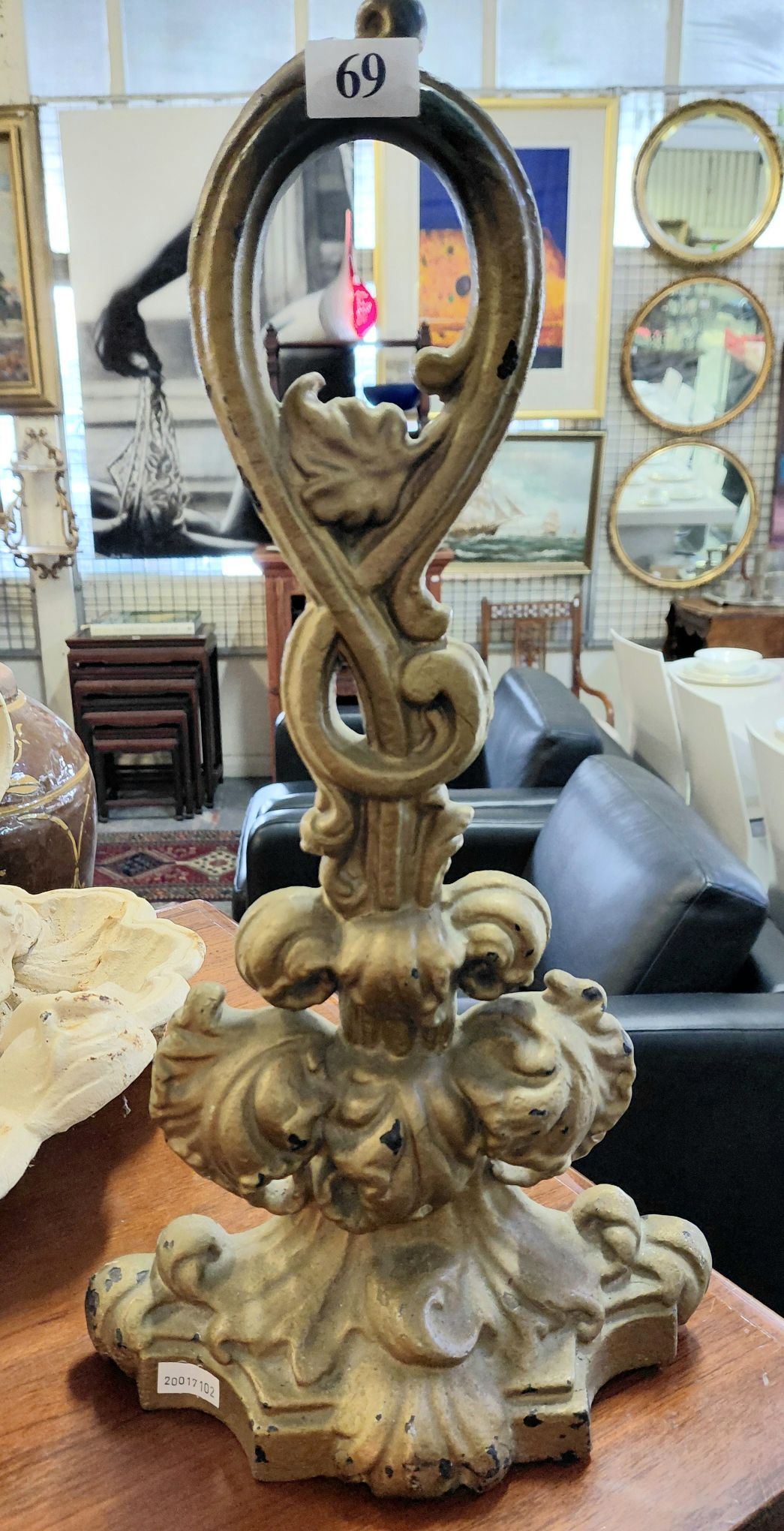 69 · CAST IRON DOORSTOP