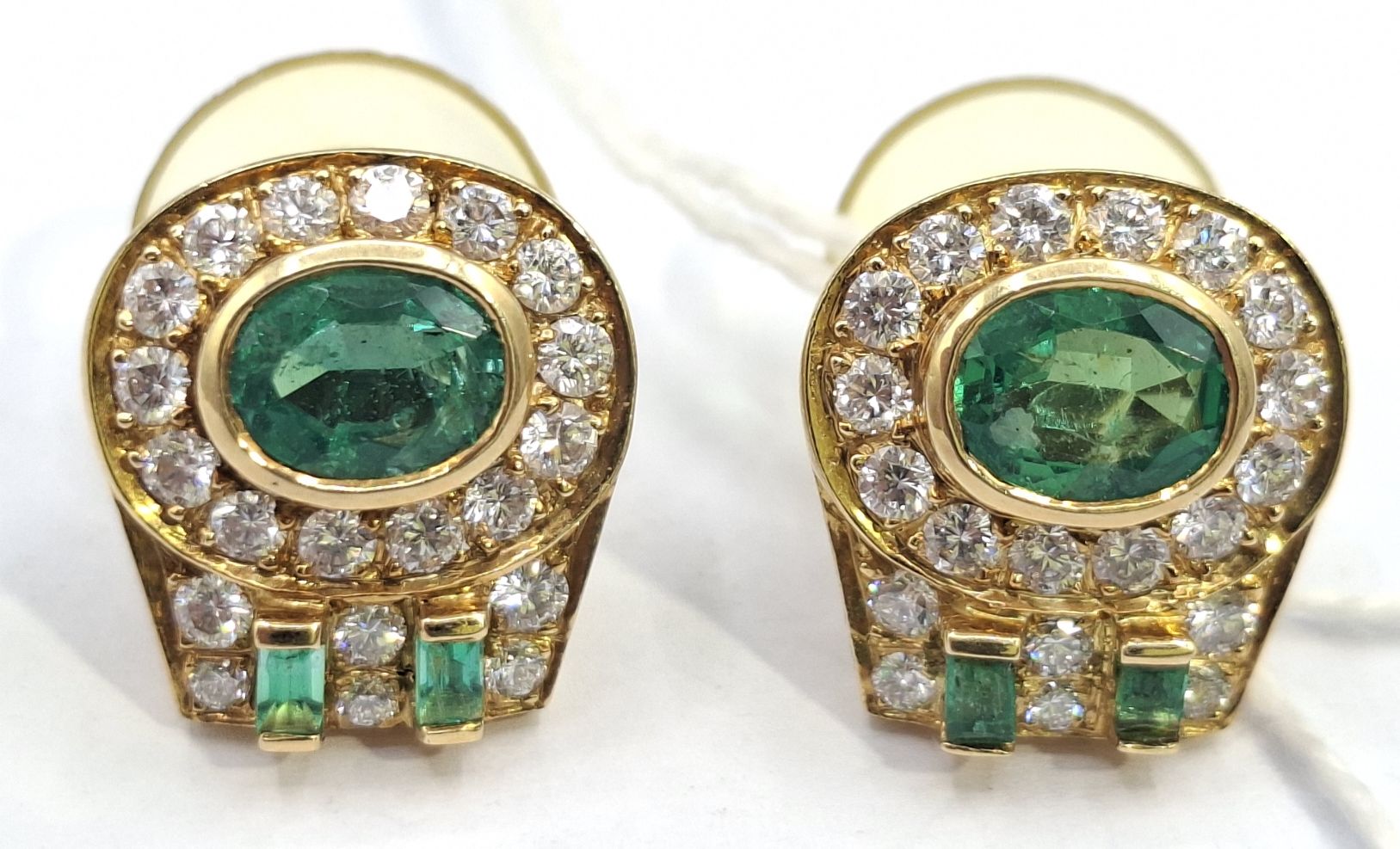 238 · 14CT GOLD EMERALD AND DIAMOND EARRINGS