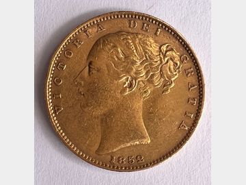 1852 VICTORIA YOUNG HEAD LONDON MINT SHIELD GOLD SOVEREIGN