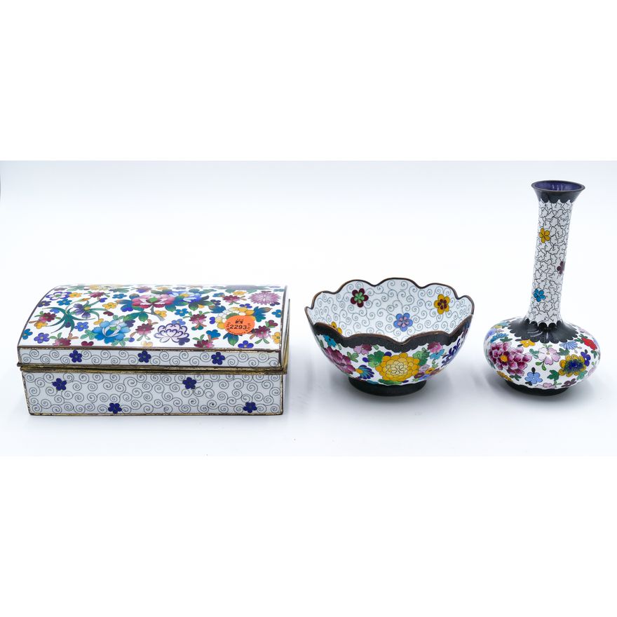 3pc Japanese White Floral Cloisonne 4.5'' to 6.5''
