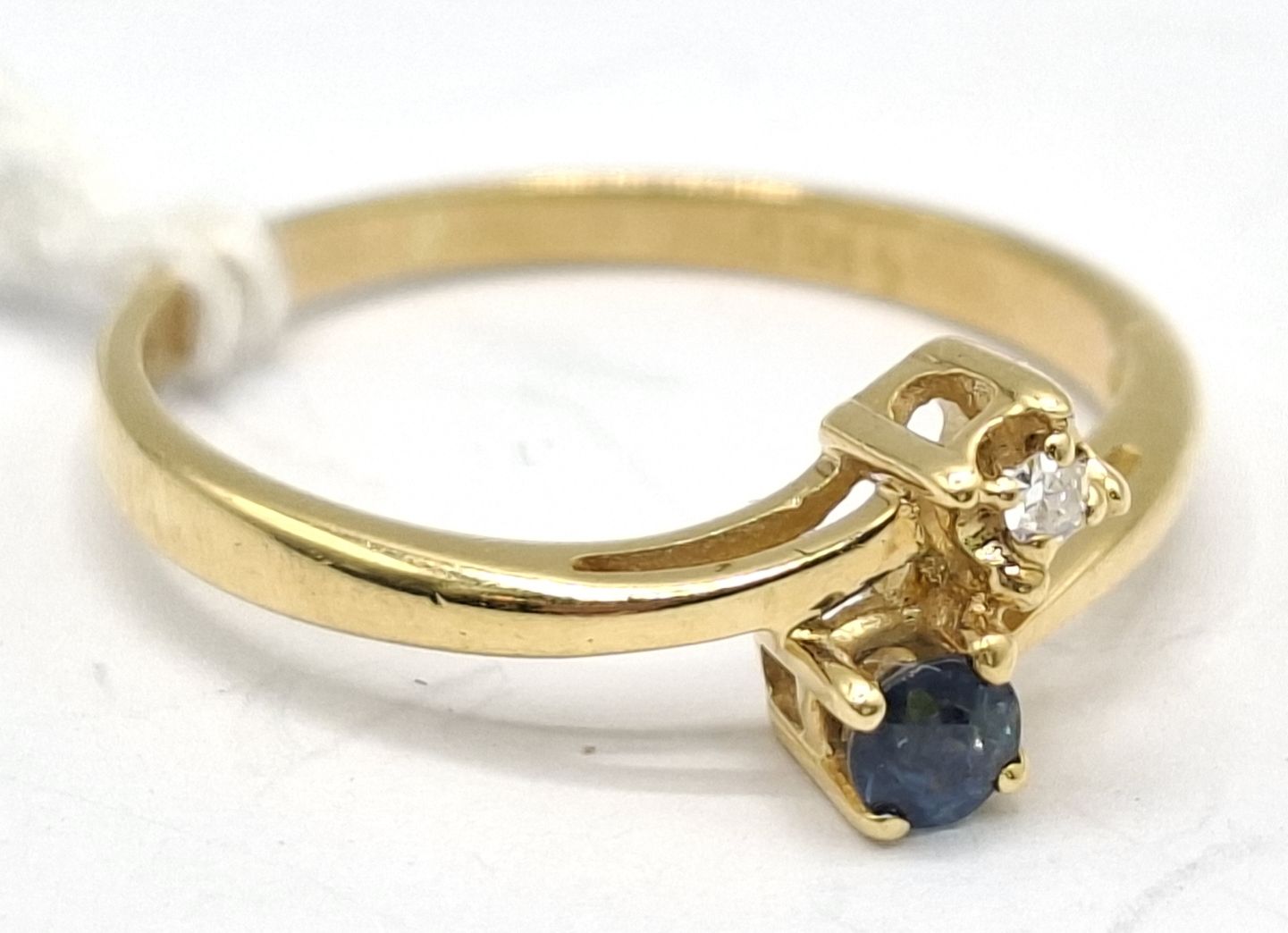 18ct Sapphire And Diamond Dress Ring
