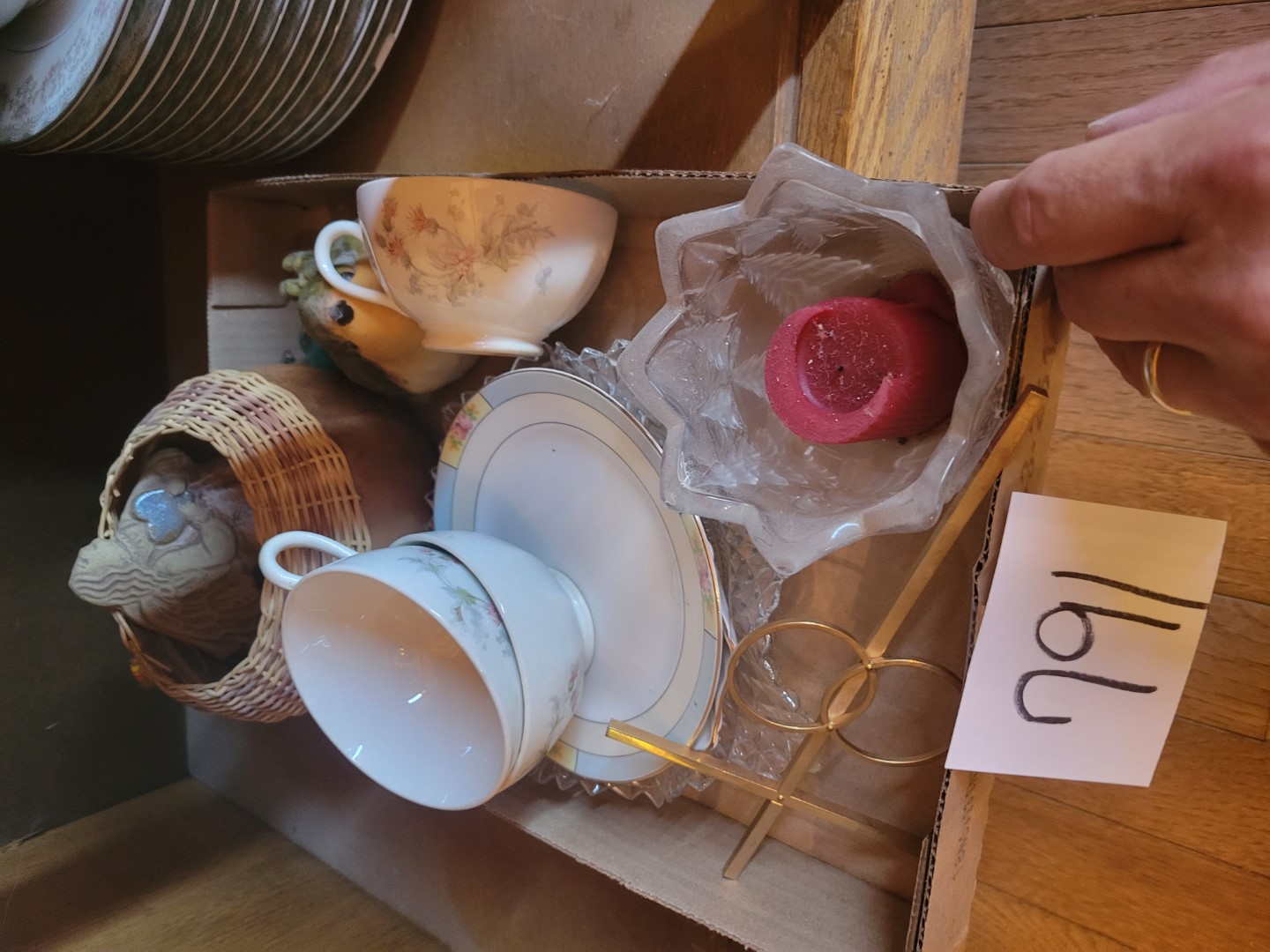 Teacups, saucers, other misc Midwest Auctions, LLC