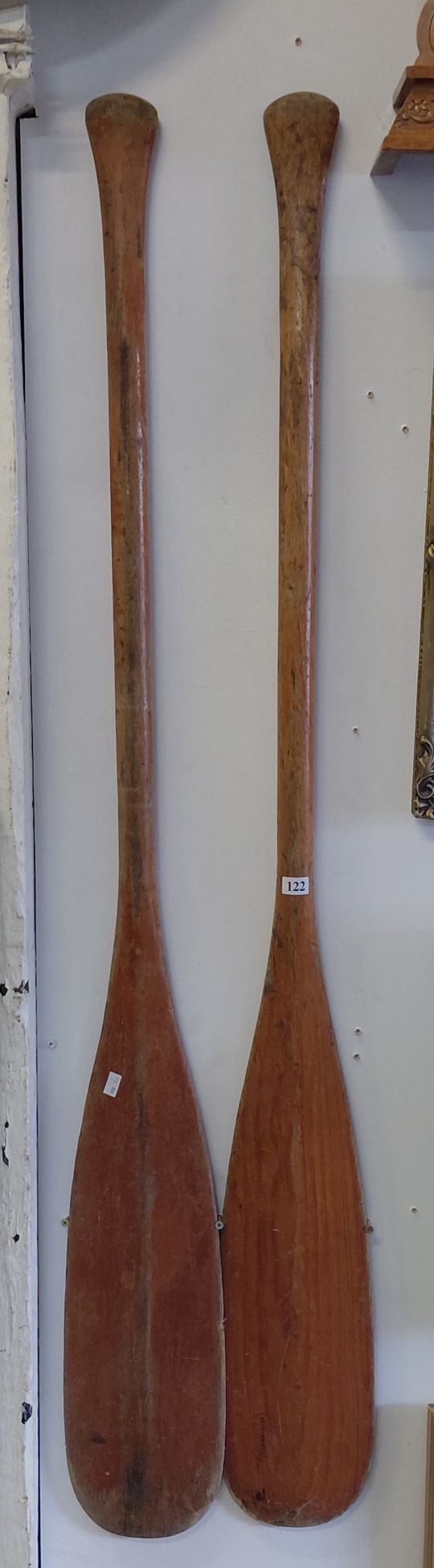 122 · A PAIR OF VINTAGE OARS