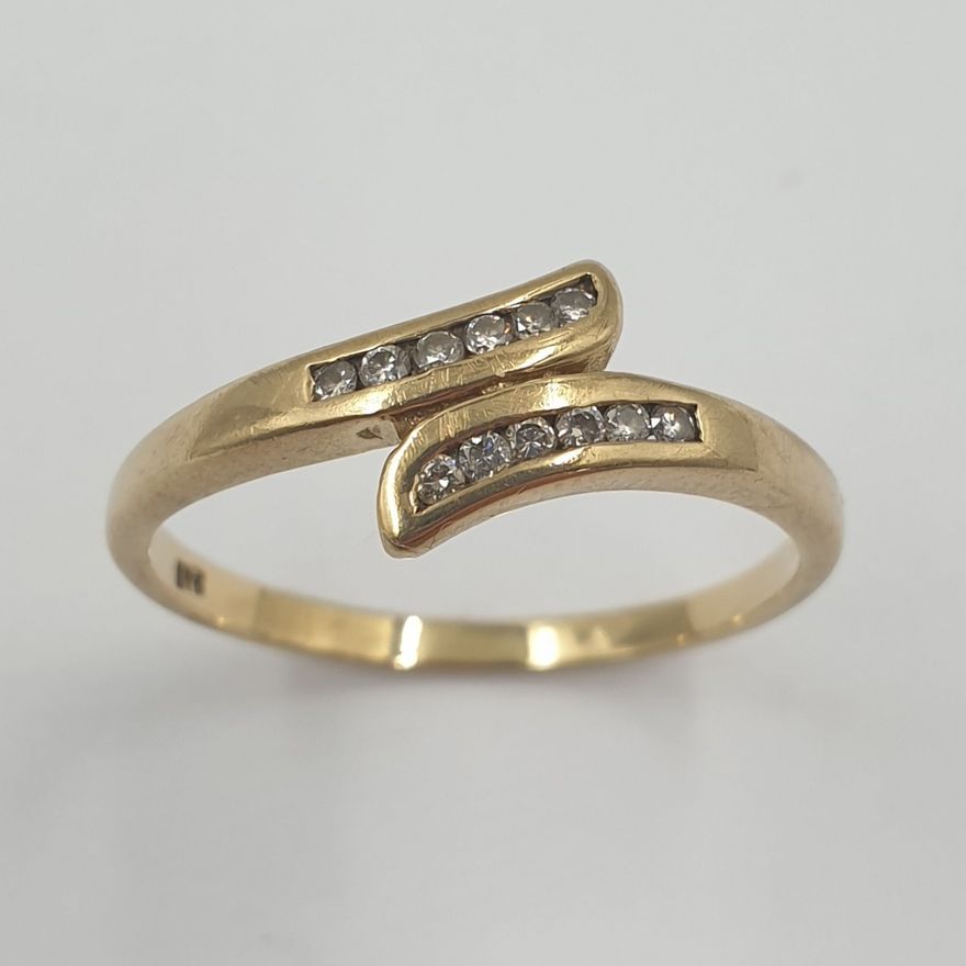 9ct Y/G Diamond Ring