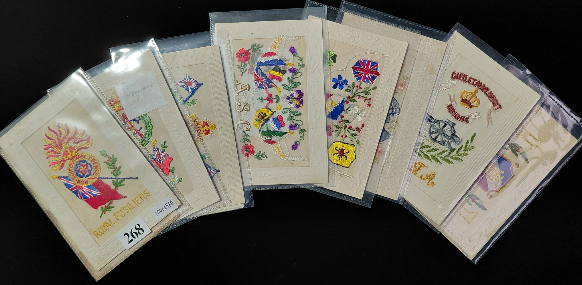 SILK POSTCARDS - WWI MILITARY BADGES