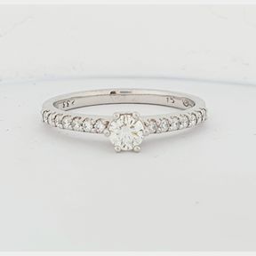 18CT WHITE GOLD RING WITH 0,240CT DIAMOND COLOUR I CLARITY VS & 0,140CT DIAMOND IN BAND-51921/281