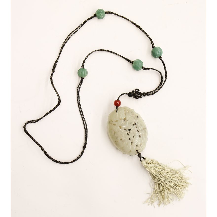 Chinese Jade Perfumer Pendant Necklace