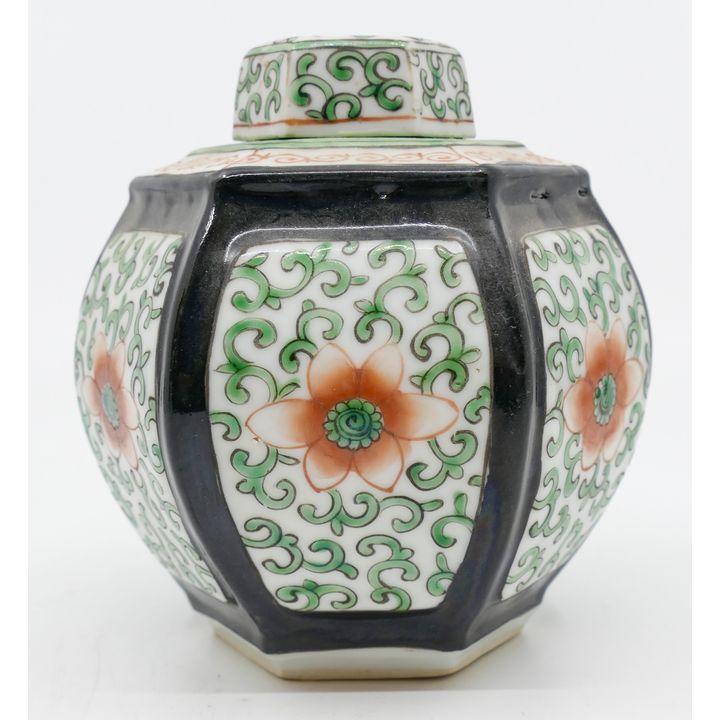 Chinese Republic Porcelain Famille Verte Tea Jar 5''