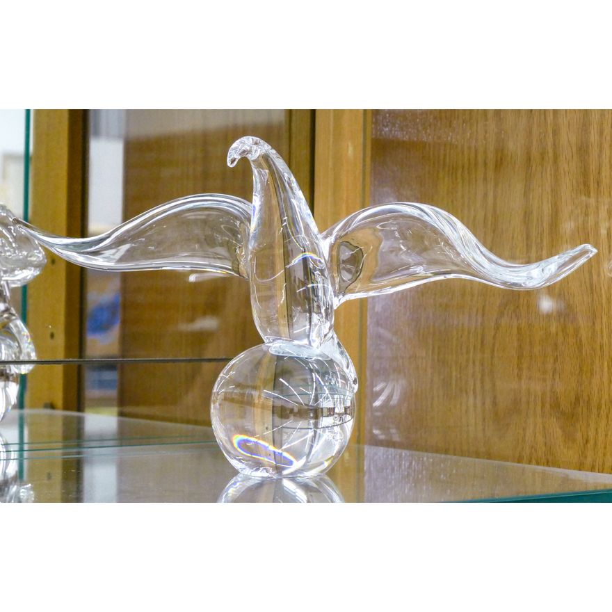 Steuben Crystal Eagle on Ball Sculpture 7''x13''