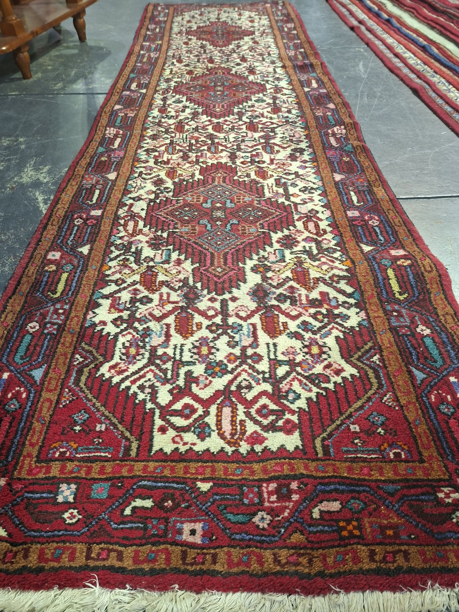 282 · PERSIAN HALLWAY RUG