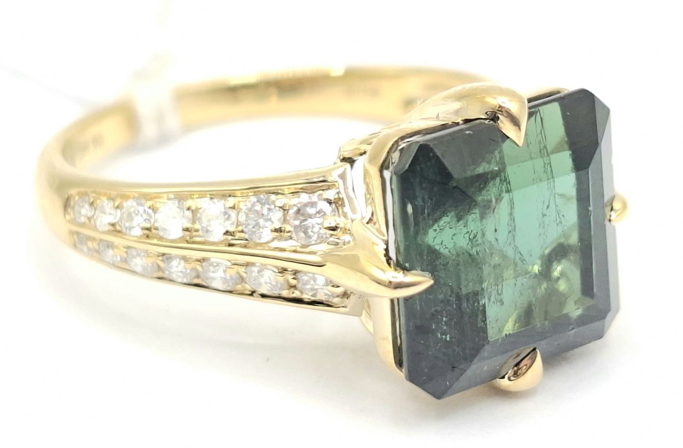 9CT GOLD DRESS RING