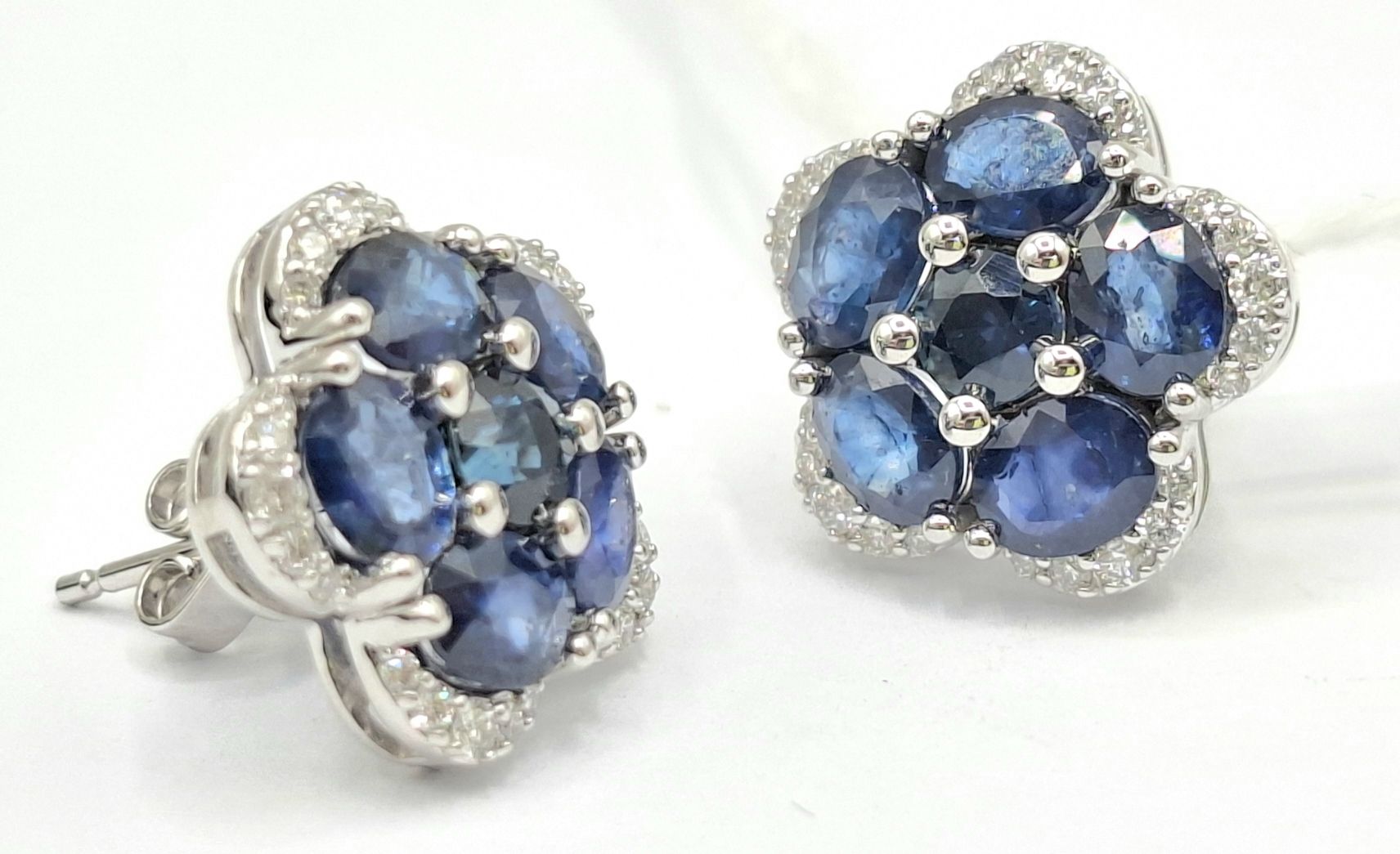 9ct Gold Floral Earrings