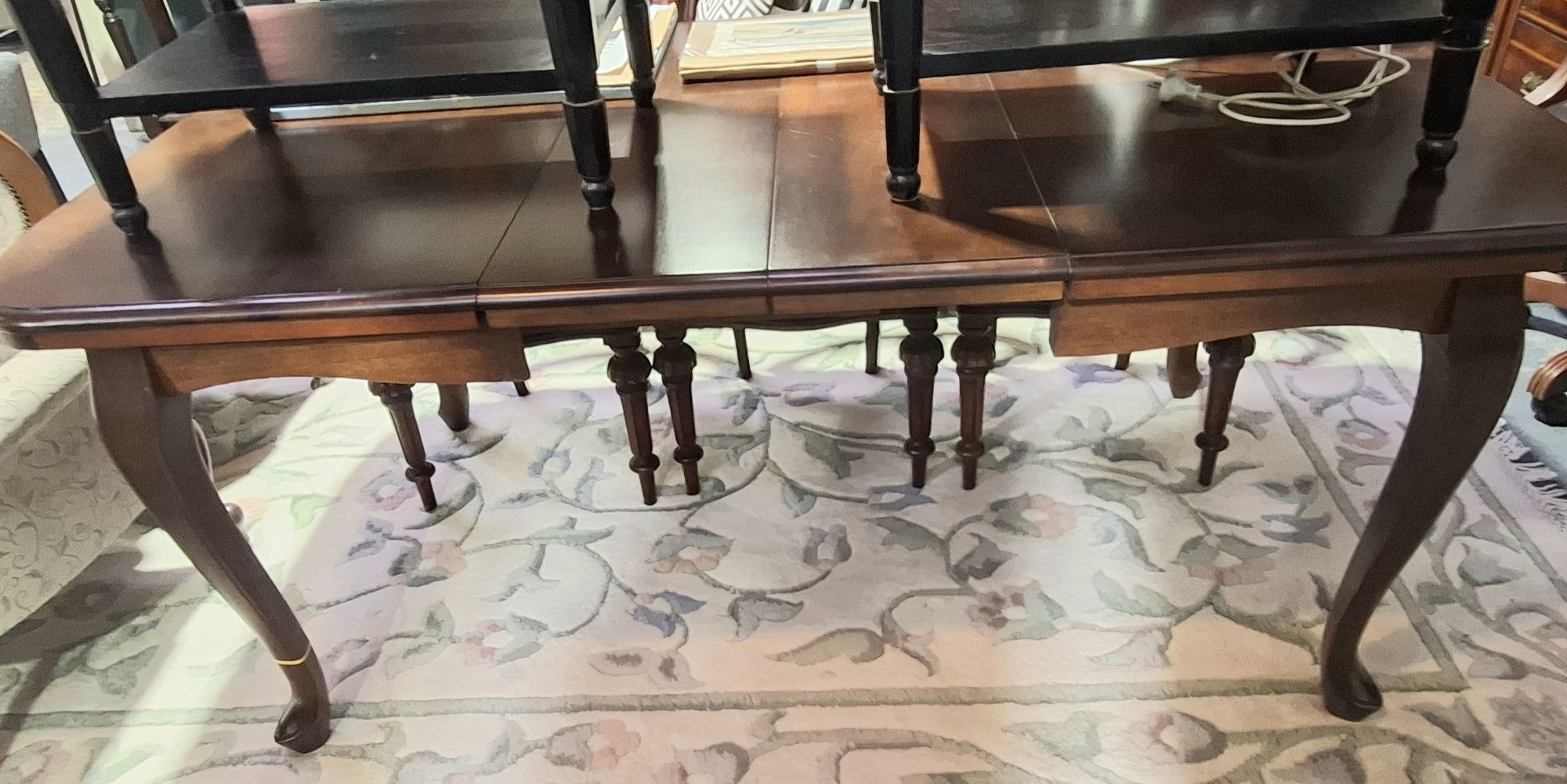 EXTENSION DINING TABLE