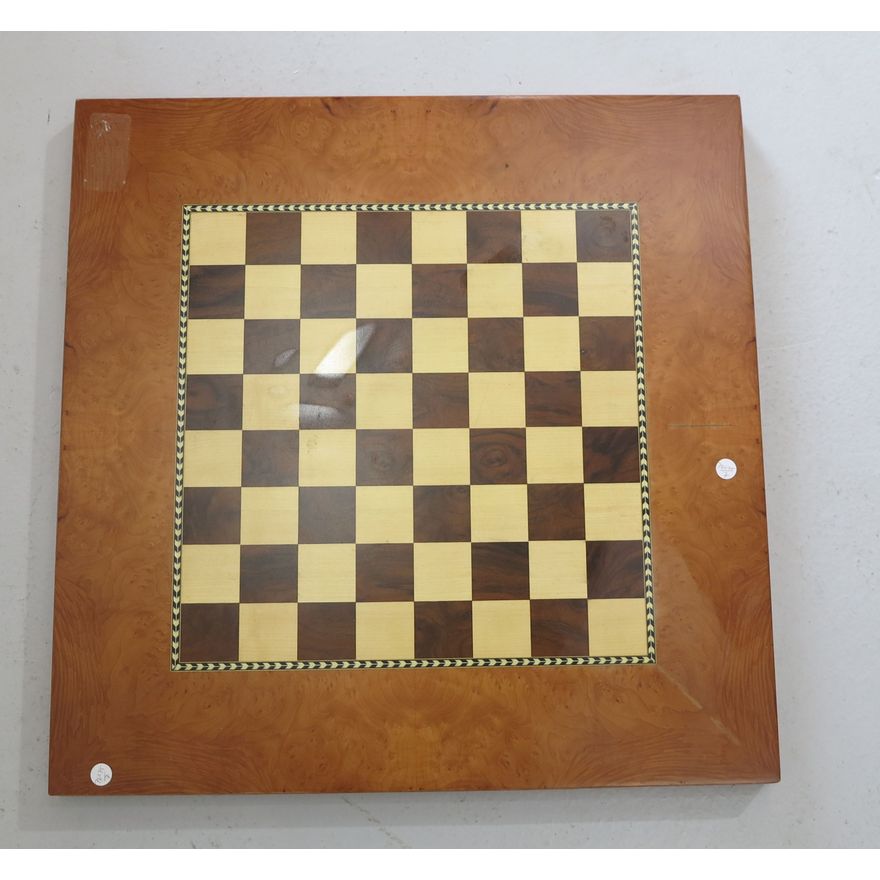 INLAID WOOD CHESS BOARD