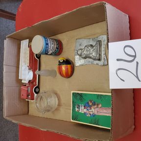 Coffeyville cardboard gas lamp parts box, other goodies