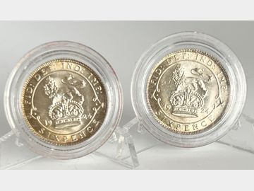 1924 PAIR OF GEORGE V (.500) SLIVER SIX PENCES
