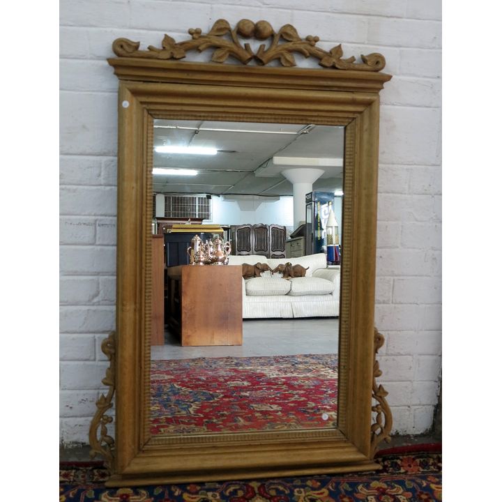 CARVED WOODEN MIRROR