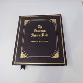 Franklin Mint Thomason Medallic Bible - Bronze Set