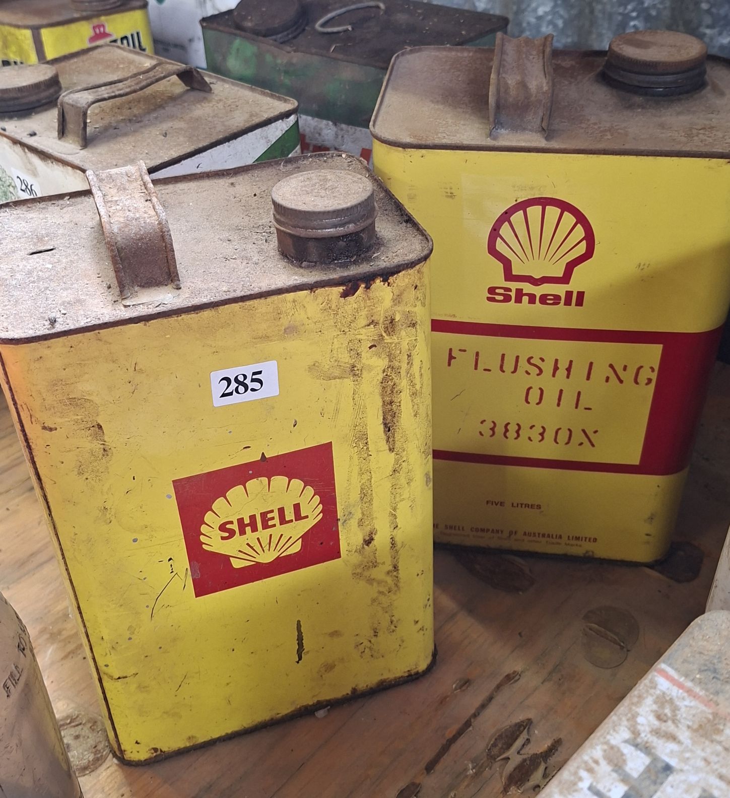 2 Shell Oil Cans