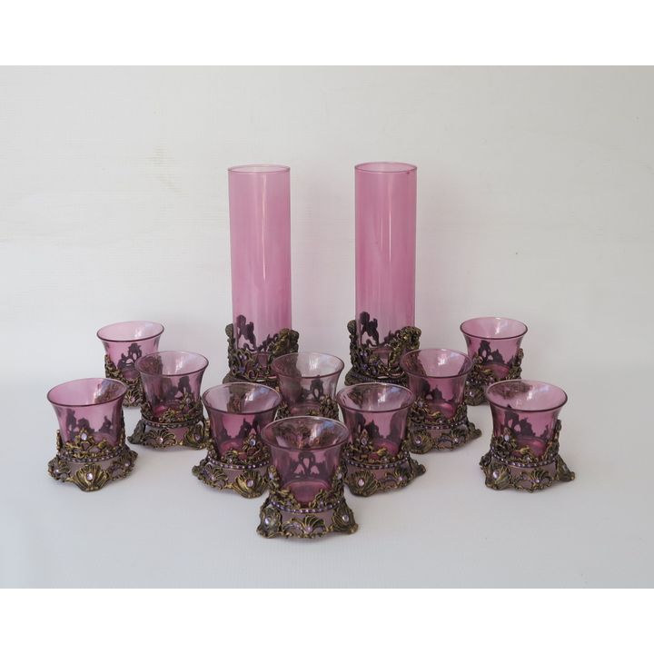 PAIR OF GILT METAL AND AMBER GLASS VASES AND SET OF 10 TEA LIGHT HOLDERS