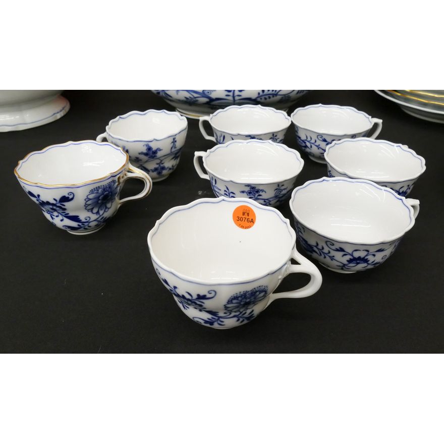 8pc Meissen Blue Onion Flat Teacups