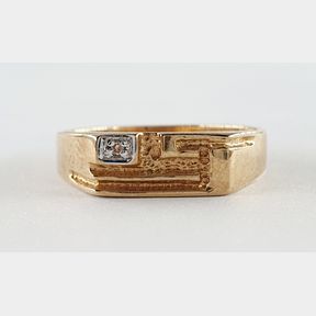 9CT MENS PATTERNED BLOCK RING WITH 1 ROUND DIAMOND - 51929/11693