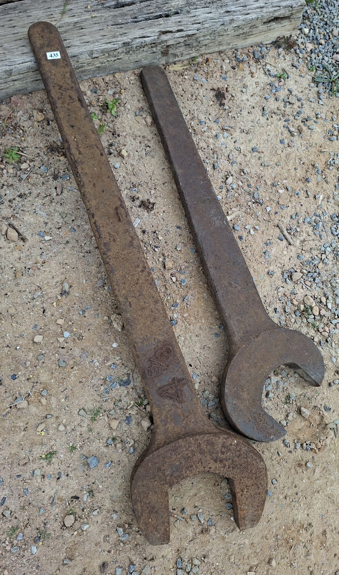 MASSIVE CAST IRON TRUCK SPANNER