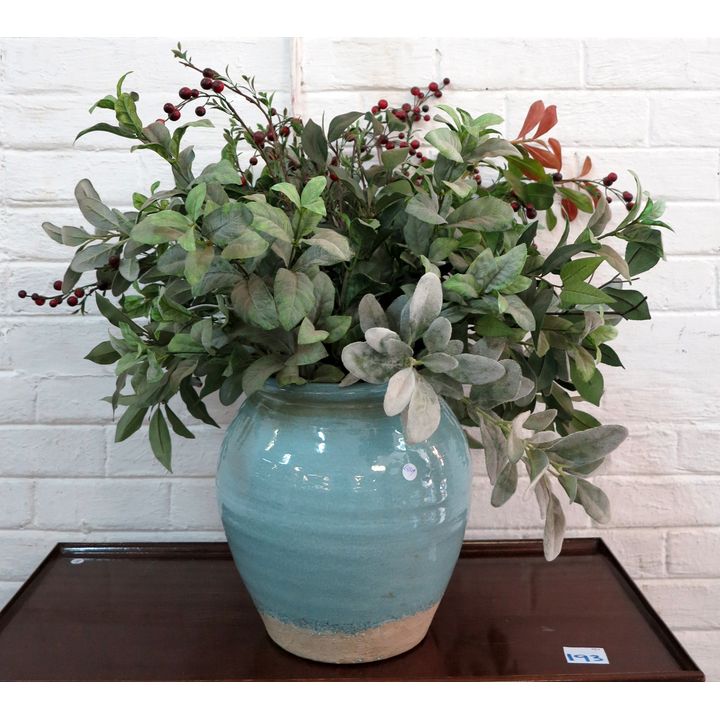 CERAMIC VASE WITH ARTIFICIAL FLOWERS