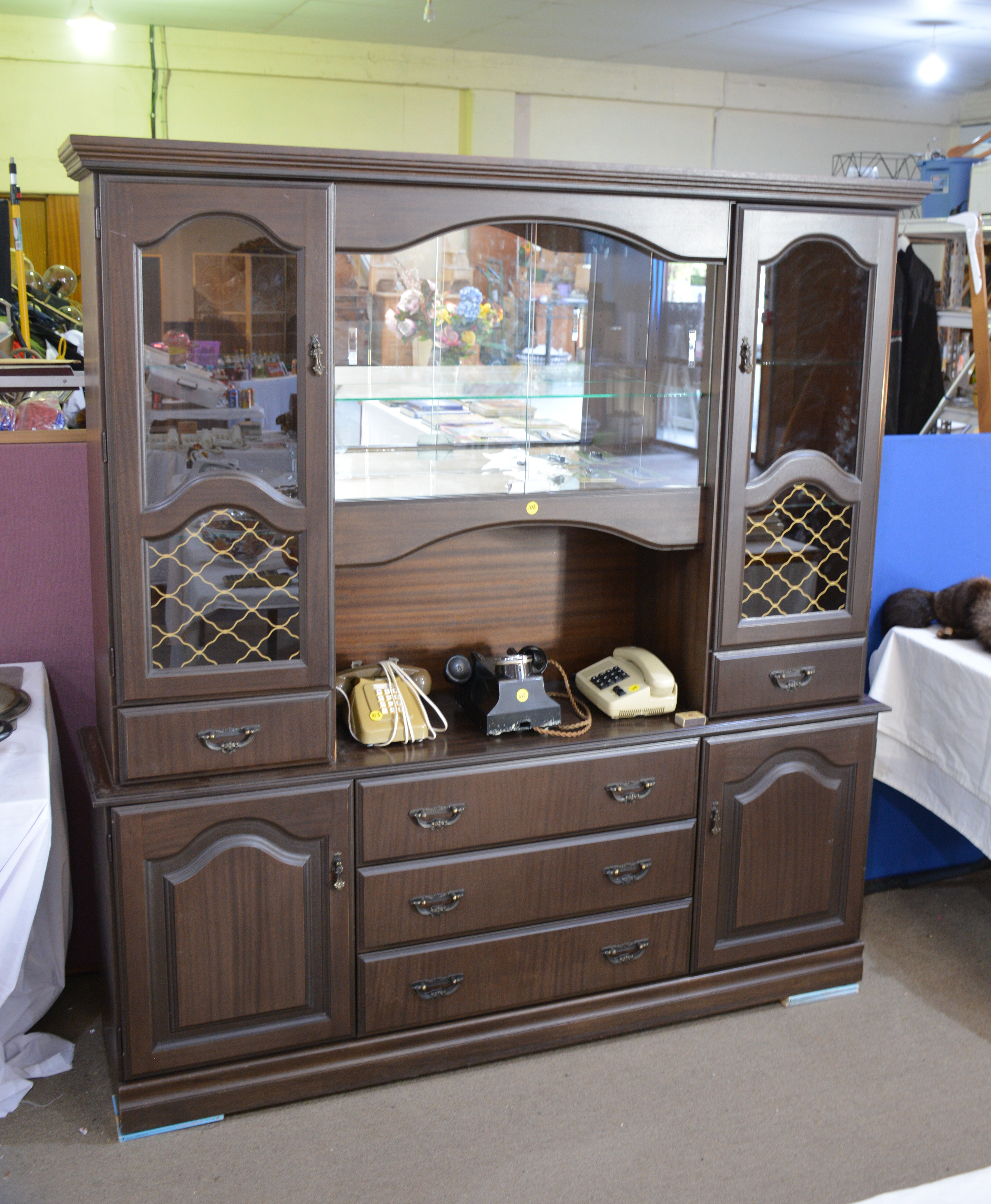 Very Large Wall Unit w Cupboards/Drawers — NZ auction result