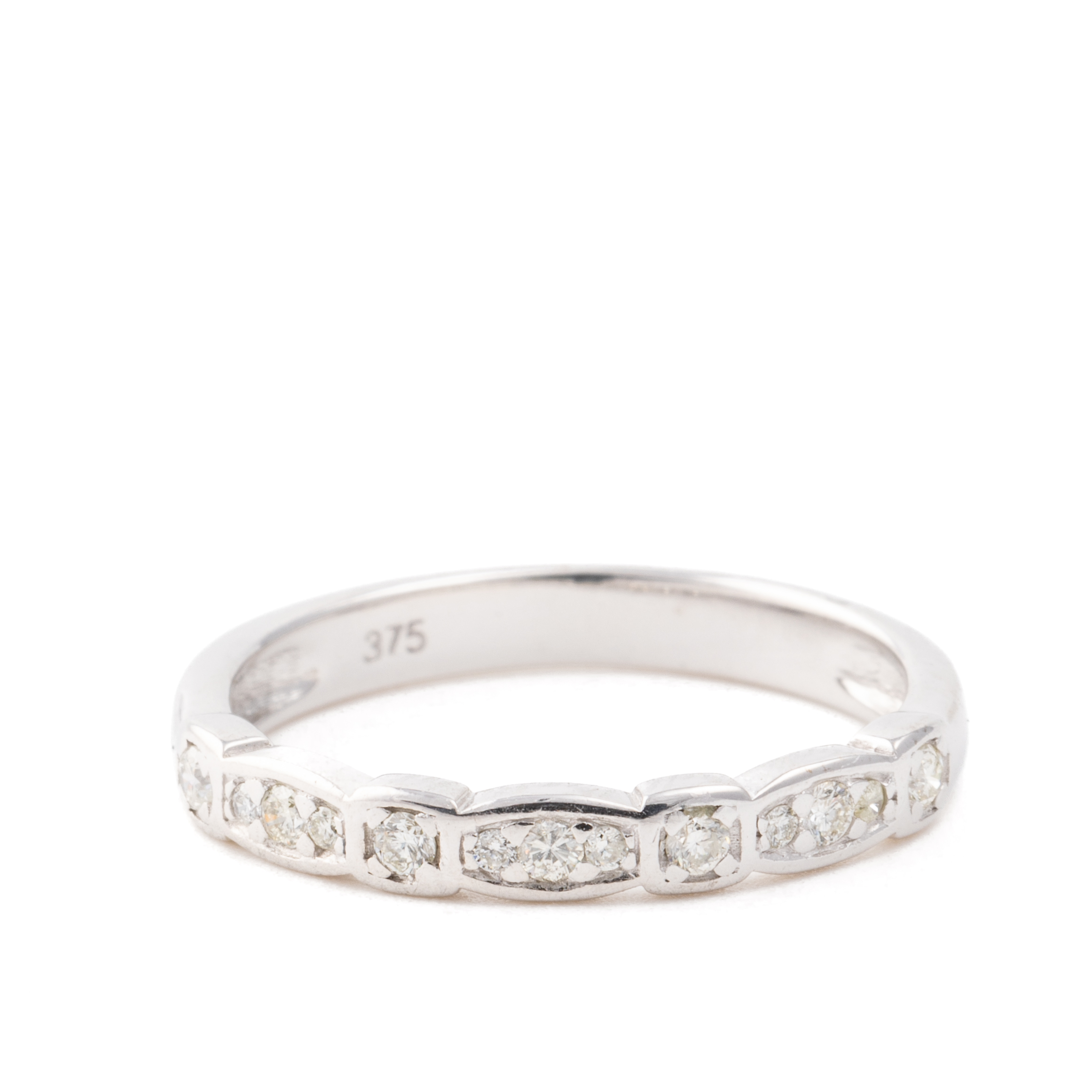 289 · Diamond Ring 9ct Gold
