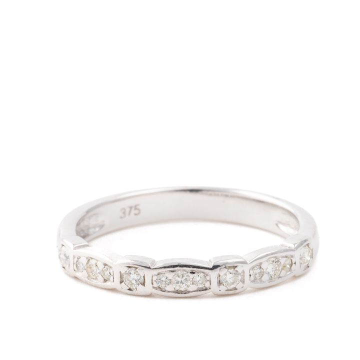 Diamond Ring 9ct Gold