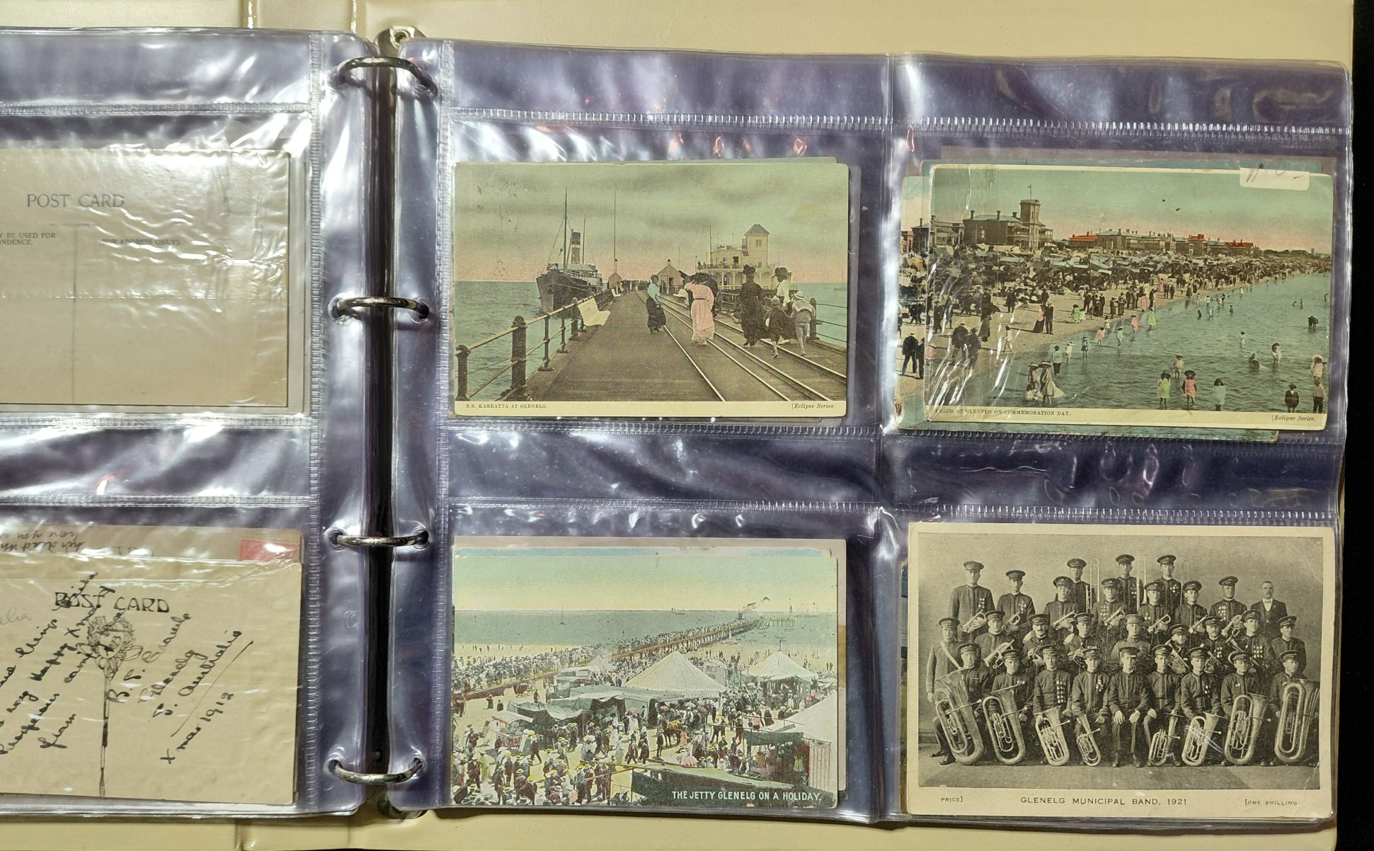 594 · VINTAGE AUSTRALIAN POST CARD ALBUM