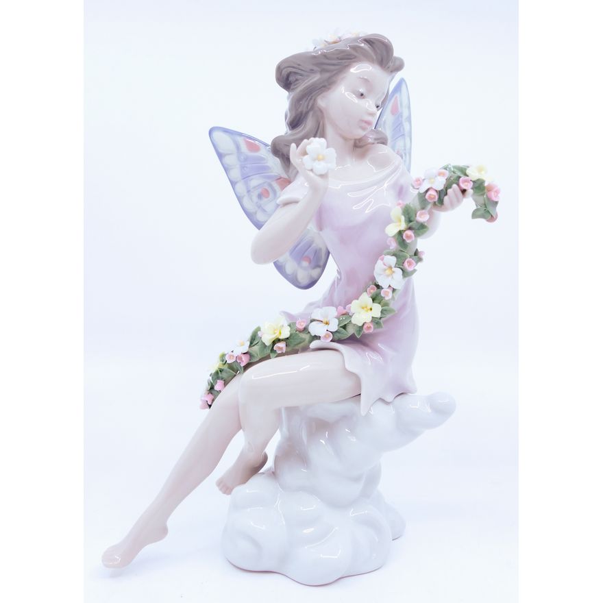 Lladro ''Fairy Flowers'' Figure WIth Box - 05861