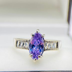 VIOLET BLUE 2CT MARQUISE CUT CUBIC SILVER RING .4.6G - RING SIZE Q 1/2