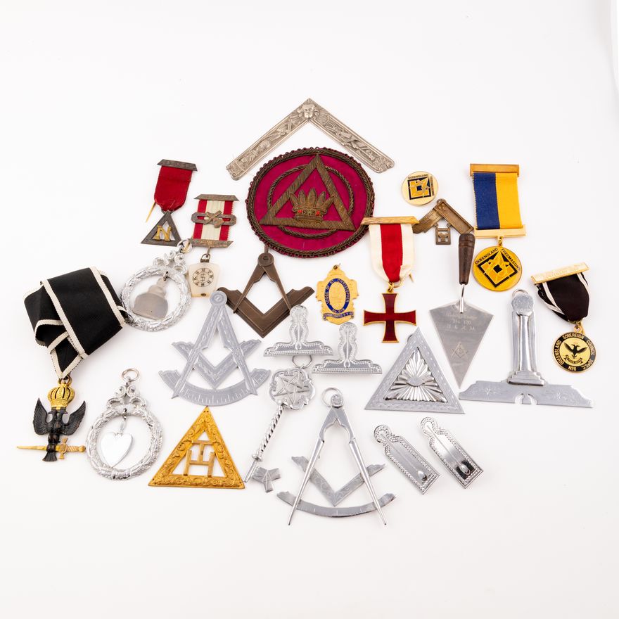 Accumulation of Masonic Pieces, England & Australia,